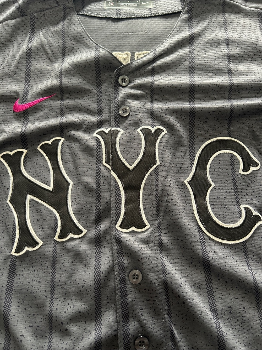 Robert Jr. City Connect Mets Jersey - Picture 4 of 5